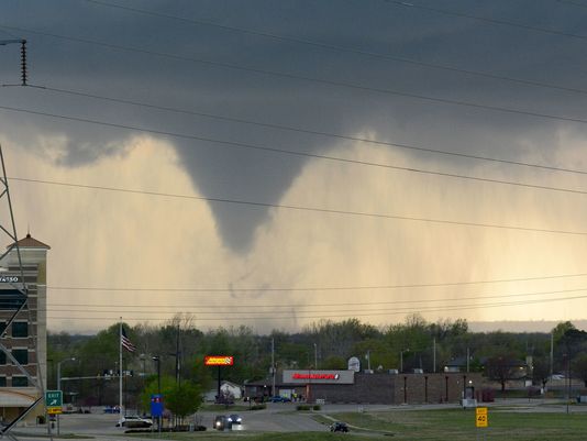 635971755139549637-AP-Severe-Weather-Oklahoma (1)