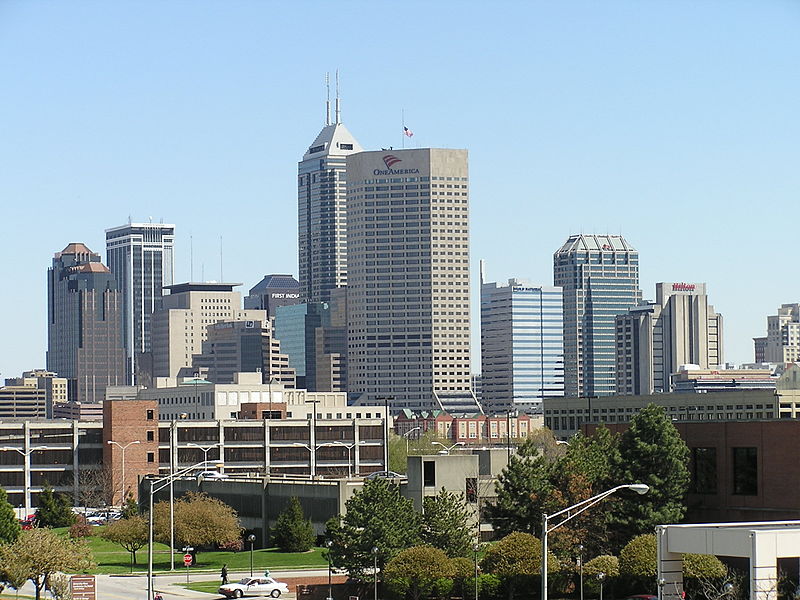 800px-Downtown_indy_from_parking_garage_zoom